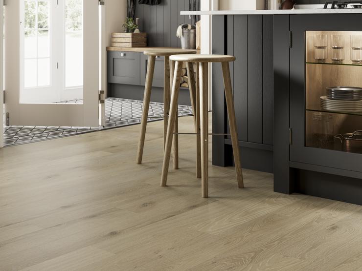 Quick-Step Cadenza Single Plank Dusk Oak Engineered Wood Flooring 1.053m² Pack Featuring Chilcomb Charcoal