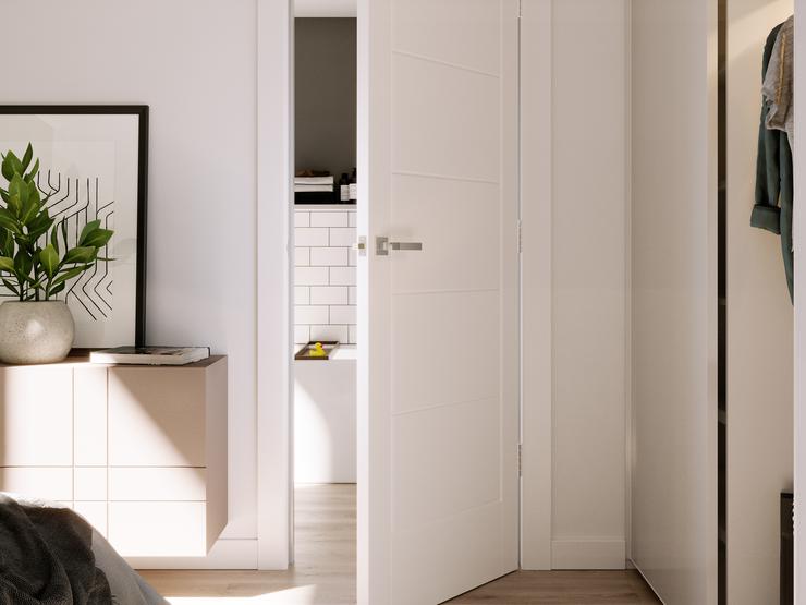 Pre-finished Linear Smooth 726mm Internal Moulded Door