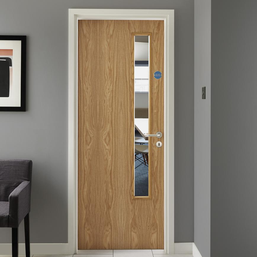 Oak Veneer 20g glazed - Lockable Commercial Door