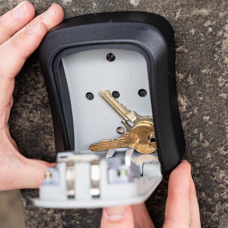 Locksmyth 4-Digit Combination Key Safe