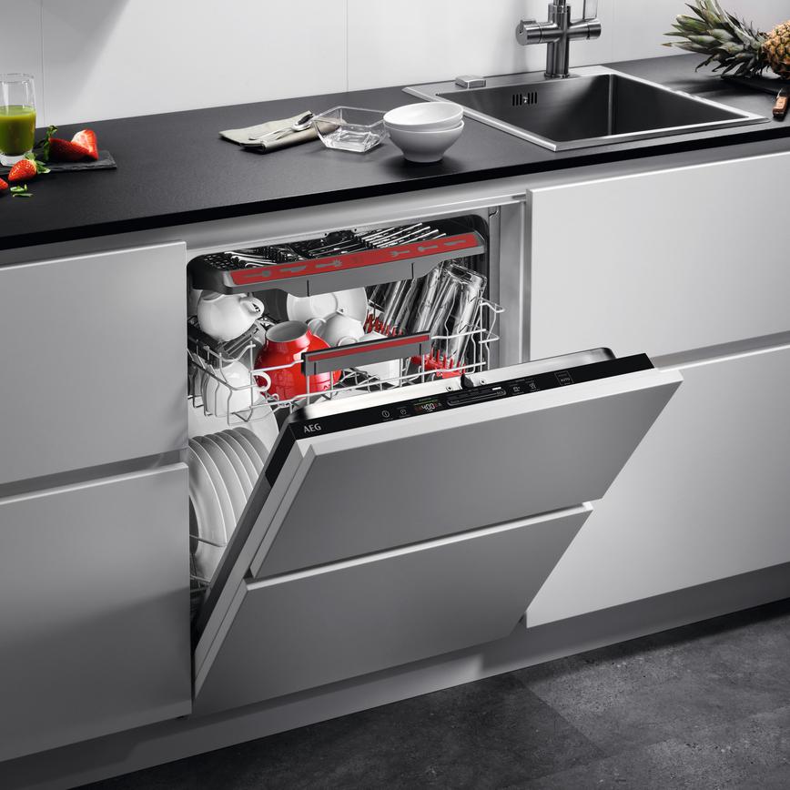AEG FSK52917Z Integrated Full Size Black Control Panel Dishwasher