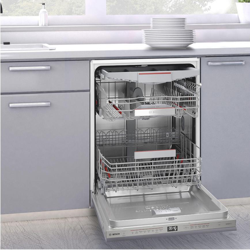 Bosch Serie 6 60cm premium Dishwasher Empty Door Open