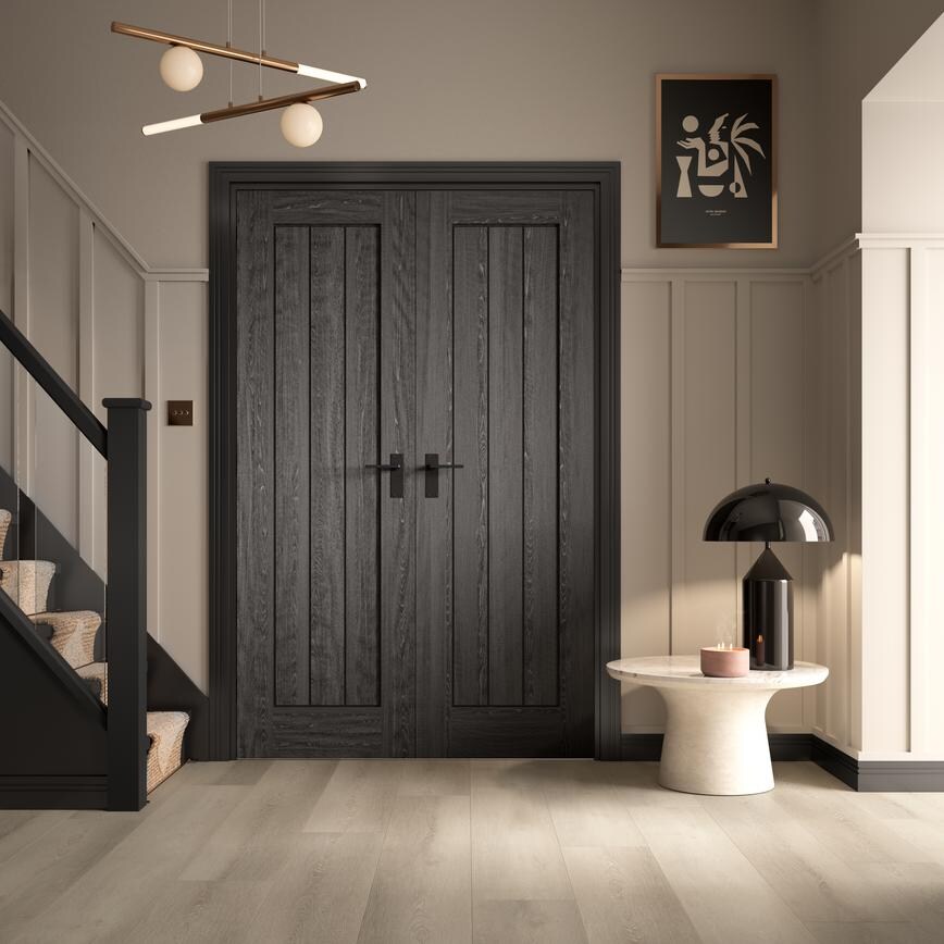 2'0 Preinished Grey Holdenby Munch Lever On Backplate Matt Black Handle Vanilla Oak Floor