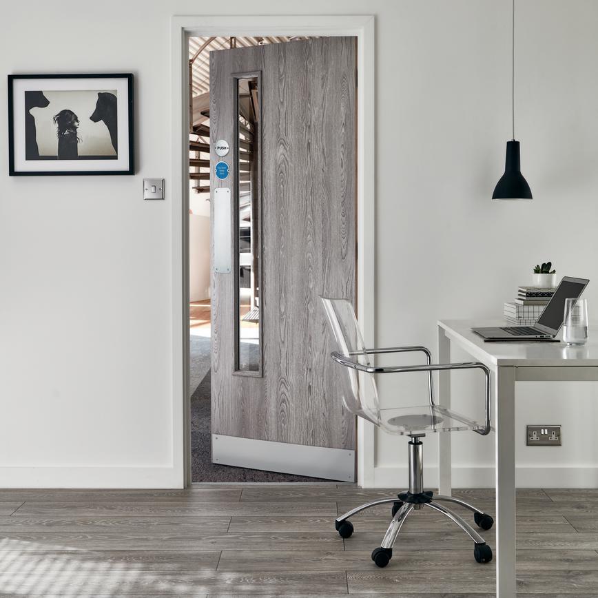 Light Grey Oak 20G Glazed Foil door