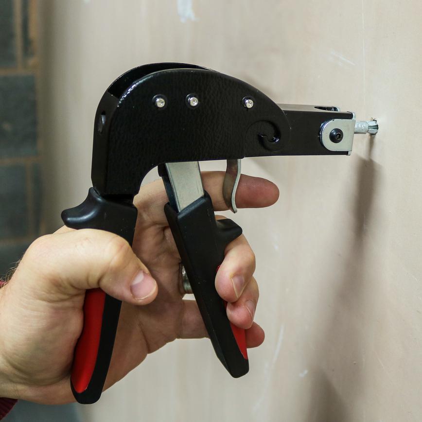 Wall Anchor Setting Tool