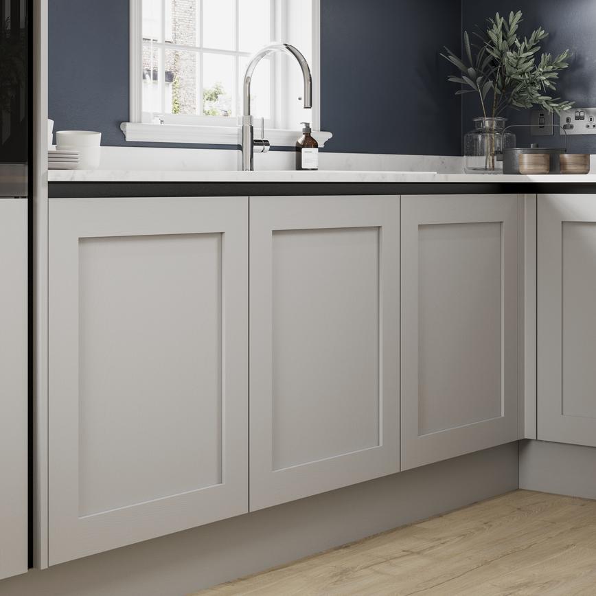 Chilcomb Dove Grey Handleless Frontal Cameo