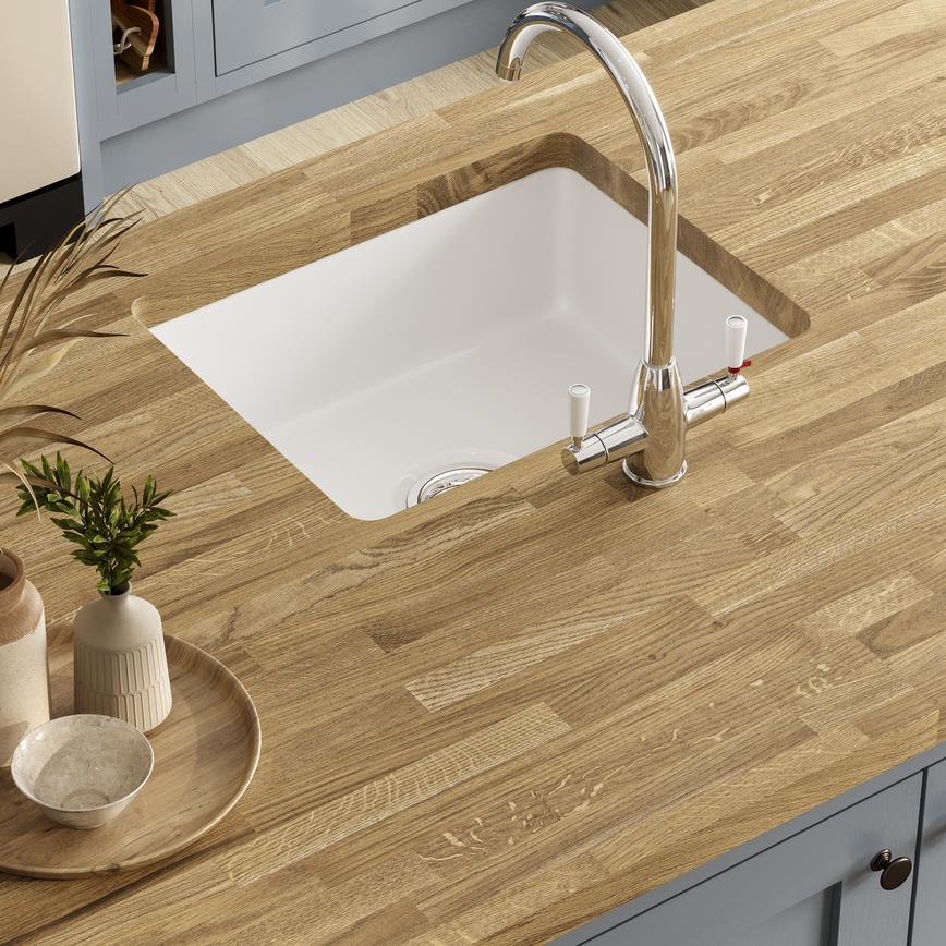 Howdens 3m x 40mm Pre-Finished Clear Oak Worktop Featuring Chilcomb Dusk Blue