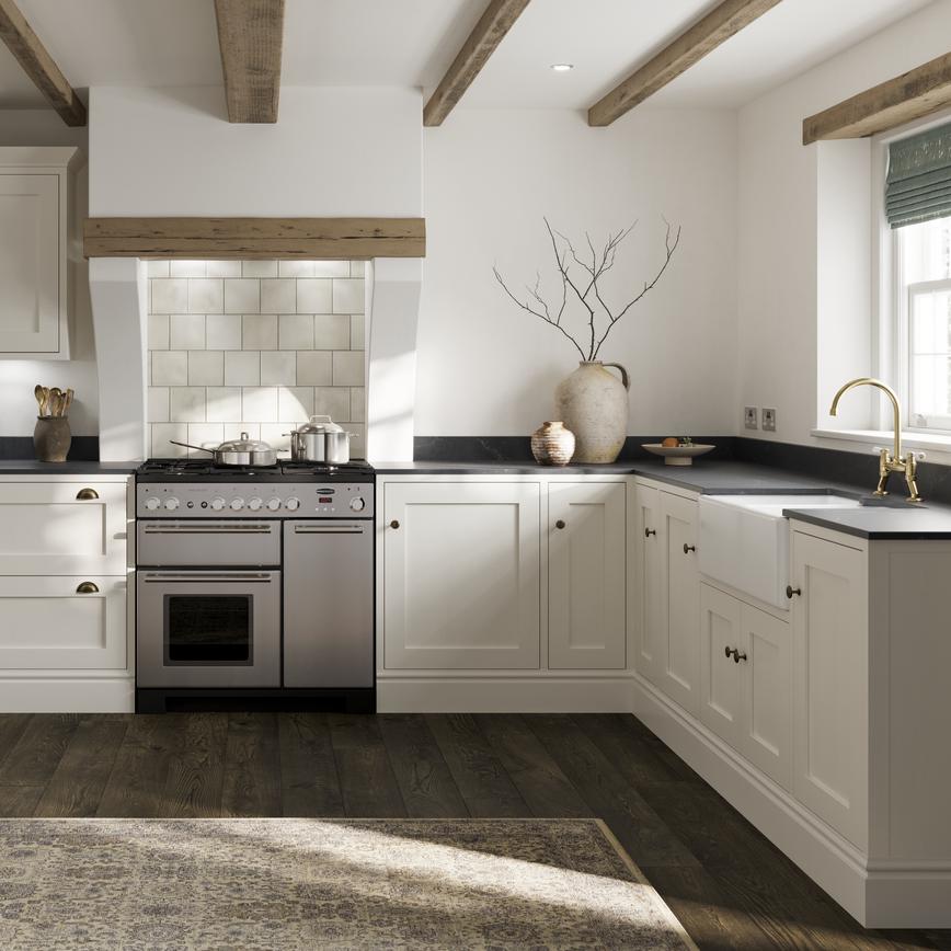 Chilcomb PorcelainInframe Main Kitchen Set Shot