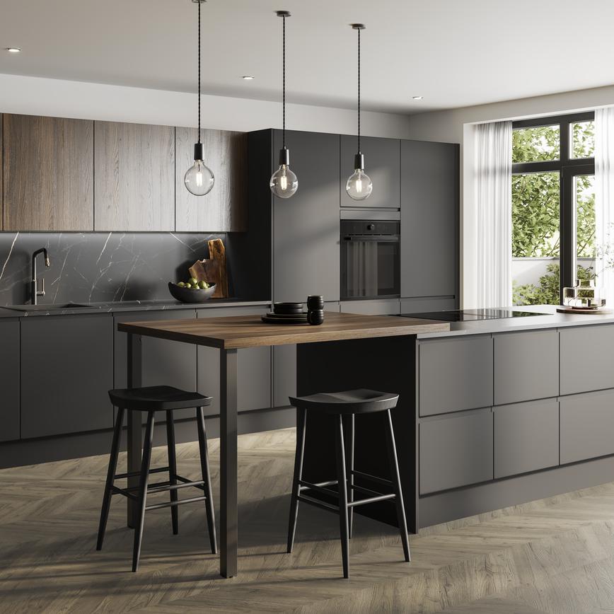 Clerkenwell SMCharcoal Alt Main Set Shot