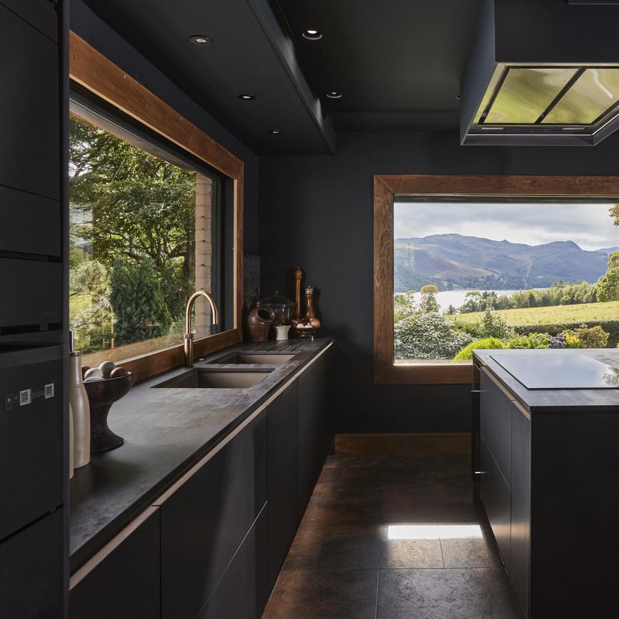 Hockley Super Matt Charcoal Handleless Bill Baily's Kitchen Set Shot